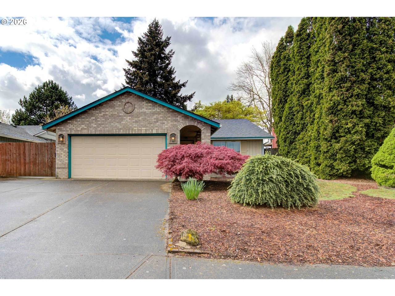 418 160TH Ave - Photo 1