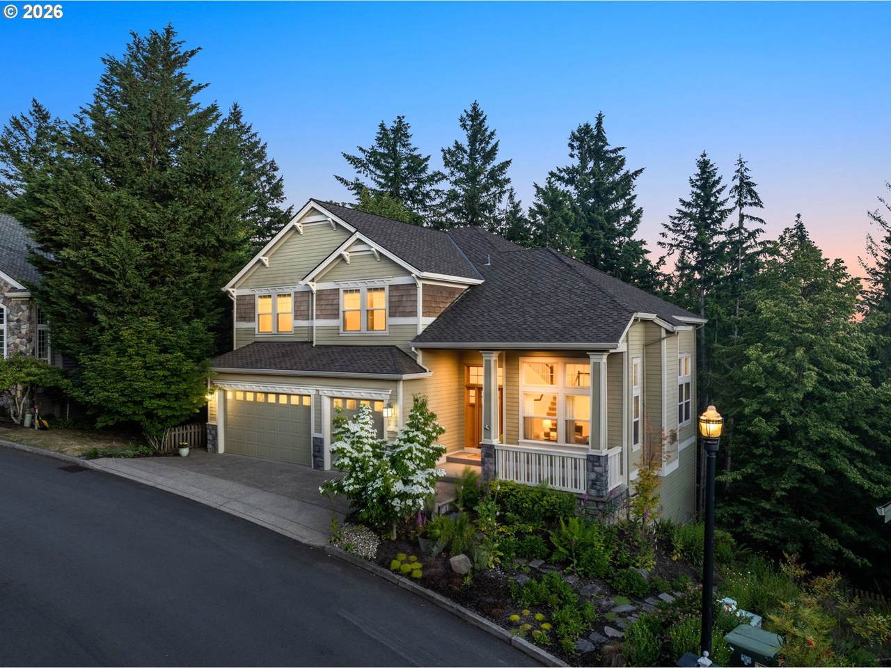 https://bt-photos.global.ssl.fastly.net/portland/1280_boomver_1_257211610-2.jpg