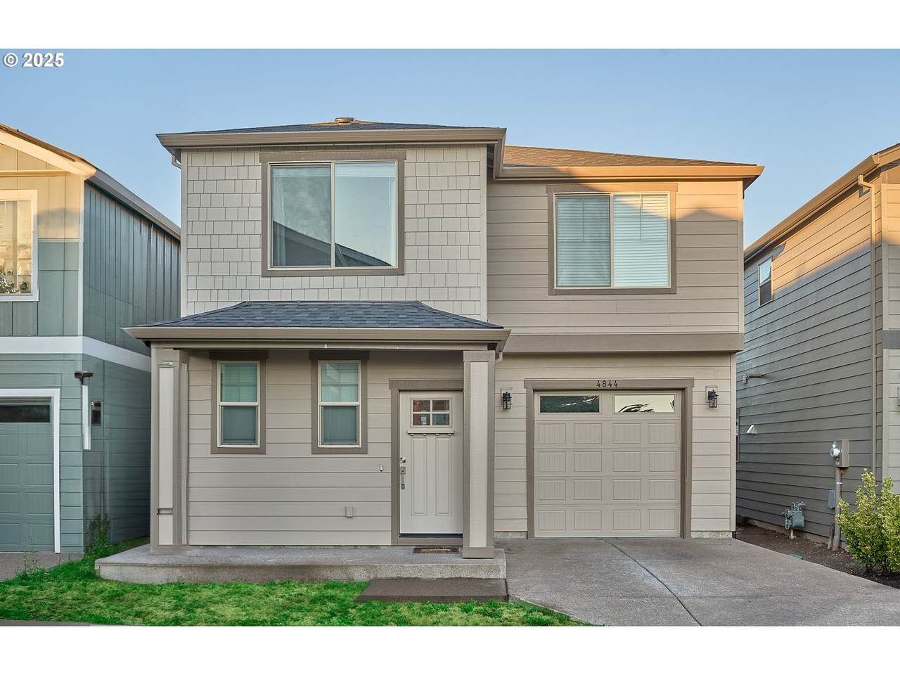 4844 179TH Ave - Photo 1