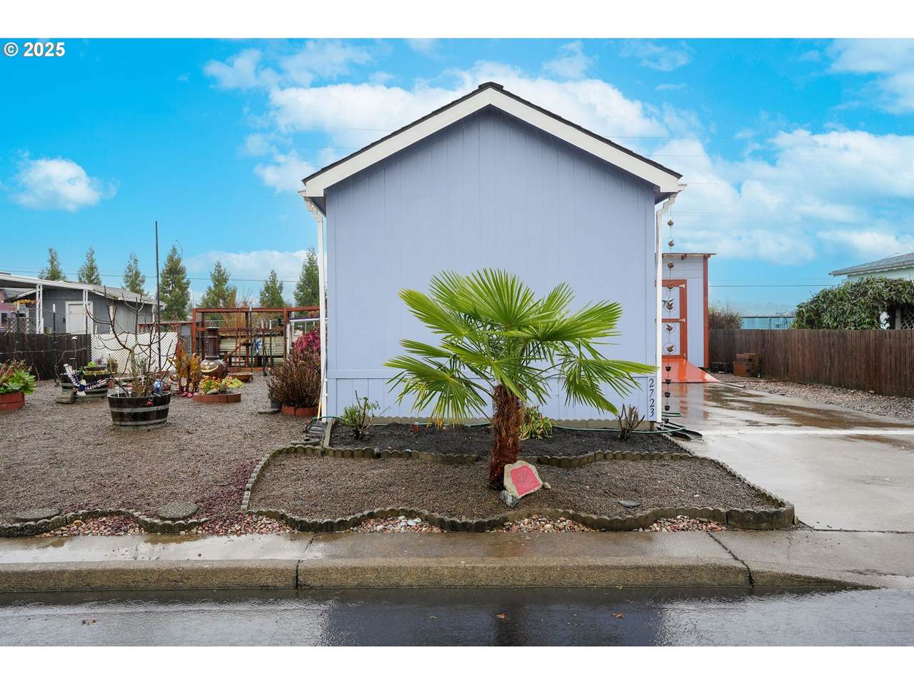 2723 Oakland Loop - Photo 1