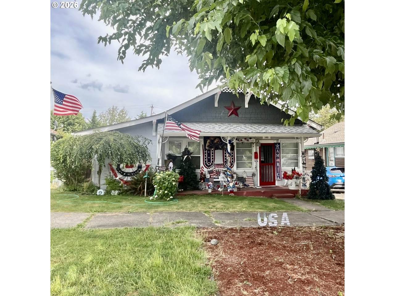 549 Nash St - Photo 1