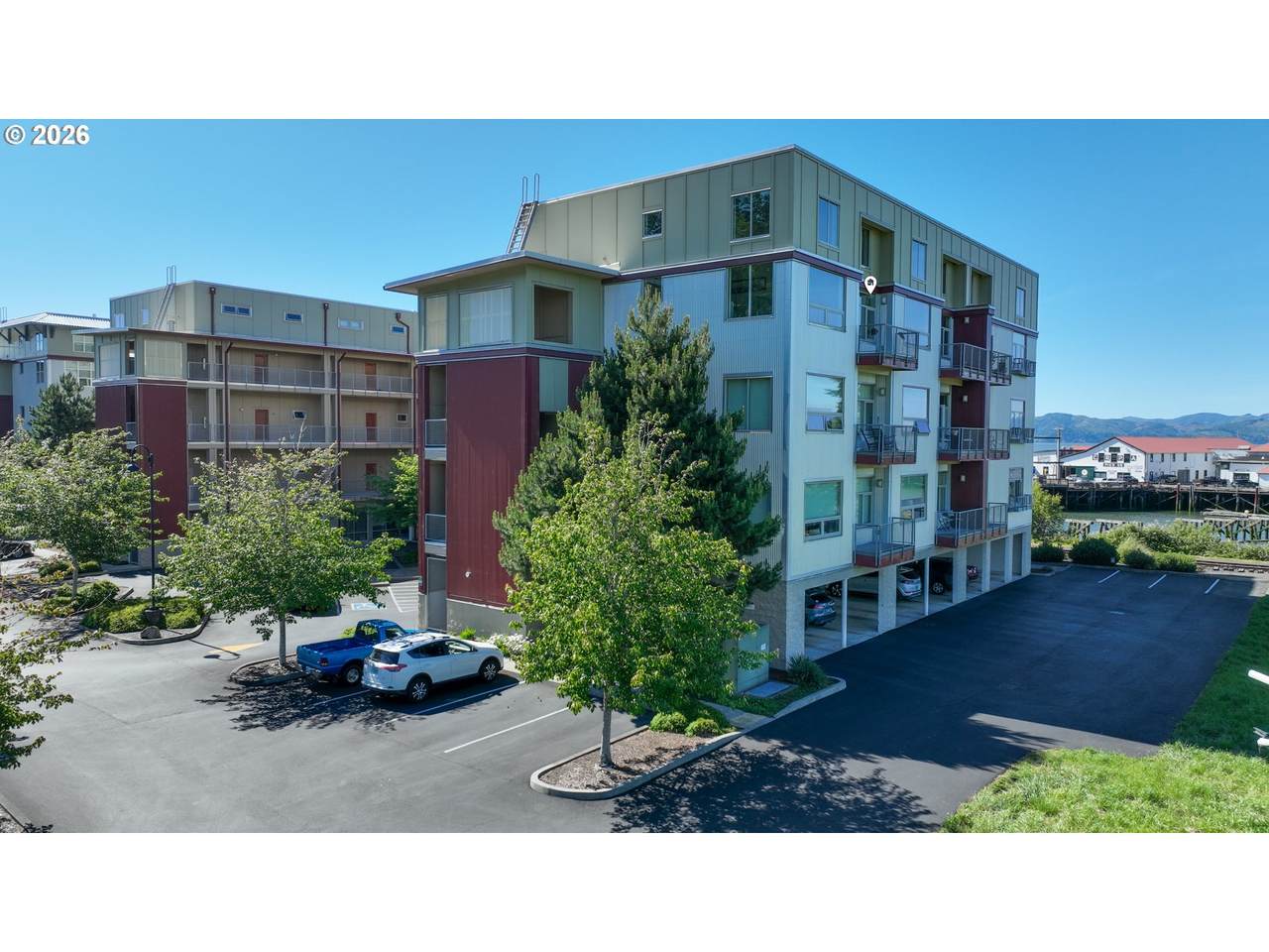 https://bt-photos.global.ssl.fastly.net/portland/1280_boomver_1_259347380-2.jpg