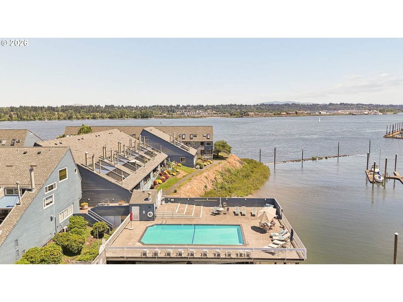 https://bt-photos.global.ssl.fastly.net/portland/1280_boomver_1_260051374-2.jpg