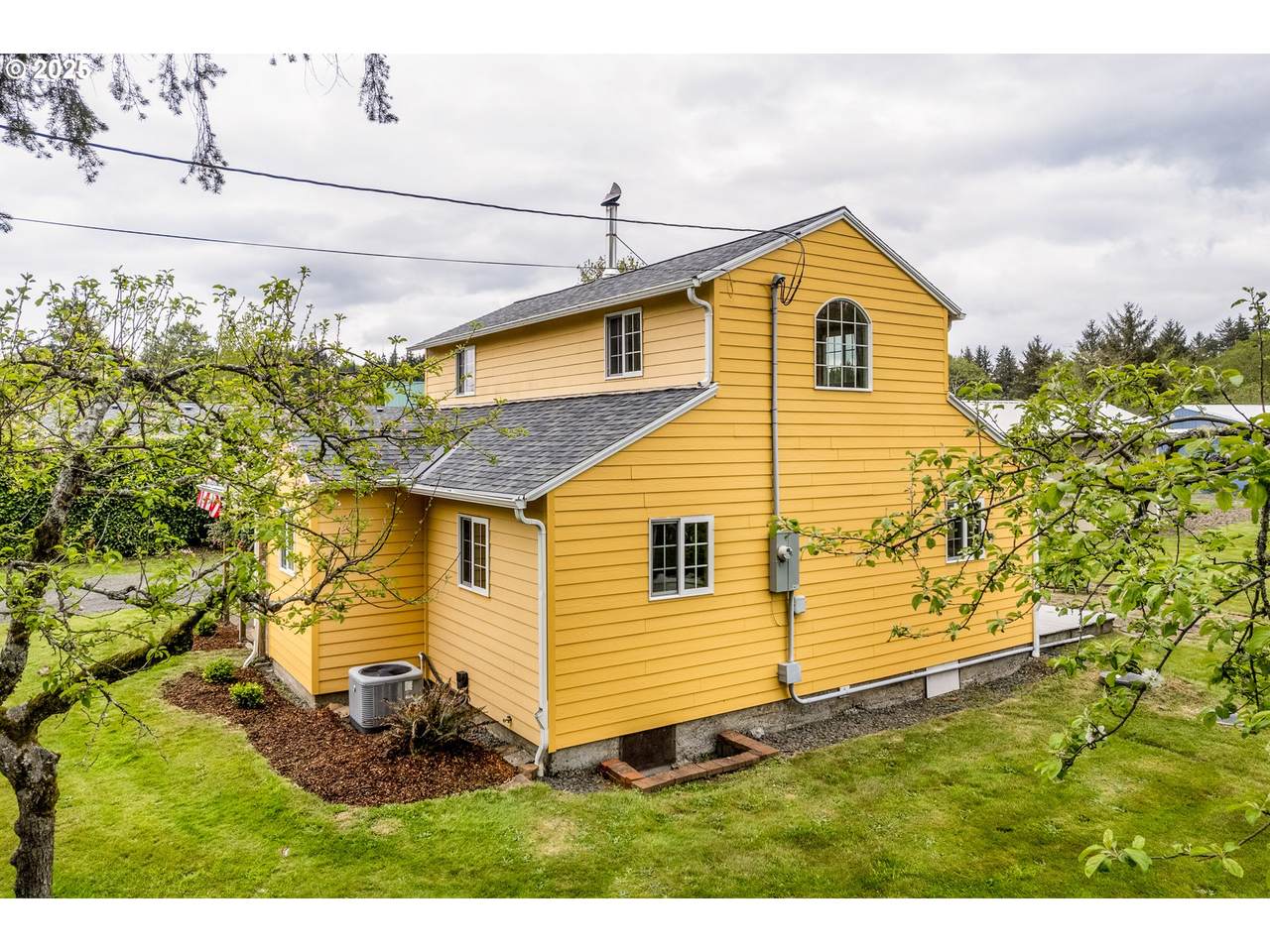 https://bt-photos.global.ssl.fastly.net/portland/1280_boomver_1_260161243-2.jpg