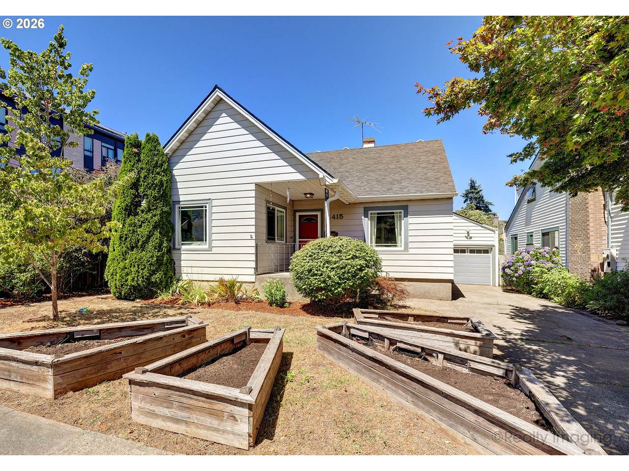 1415 Baldwin St - Photo 1