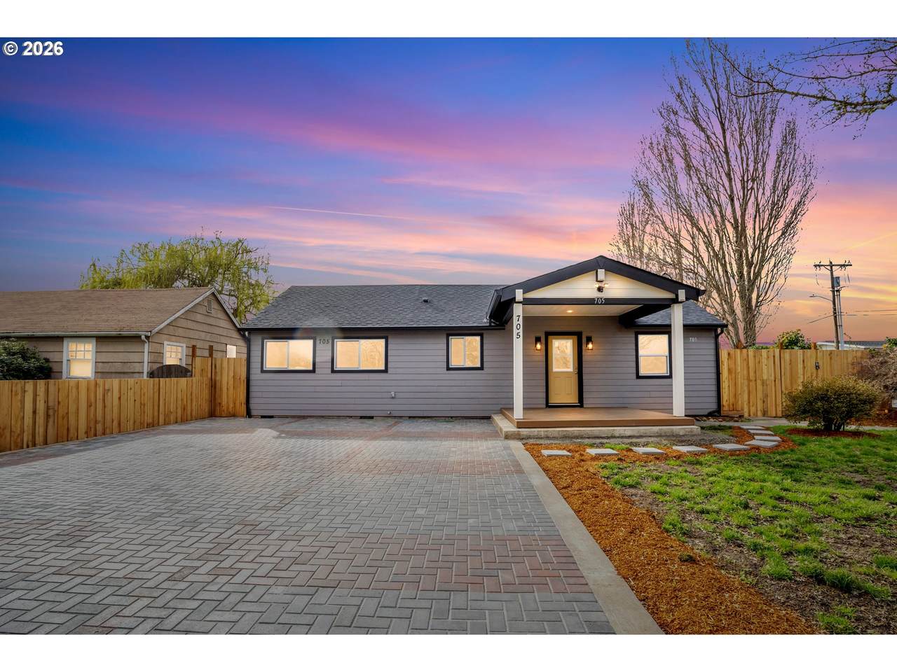 705 Dennis Ave - Photo 1