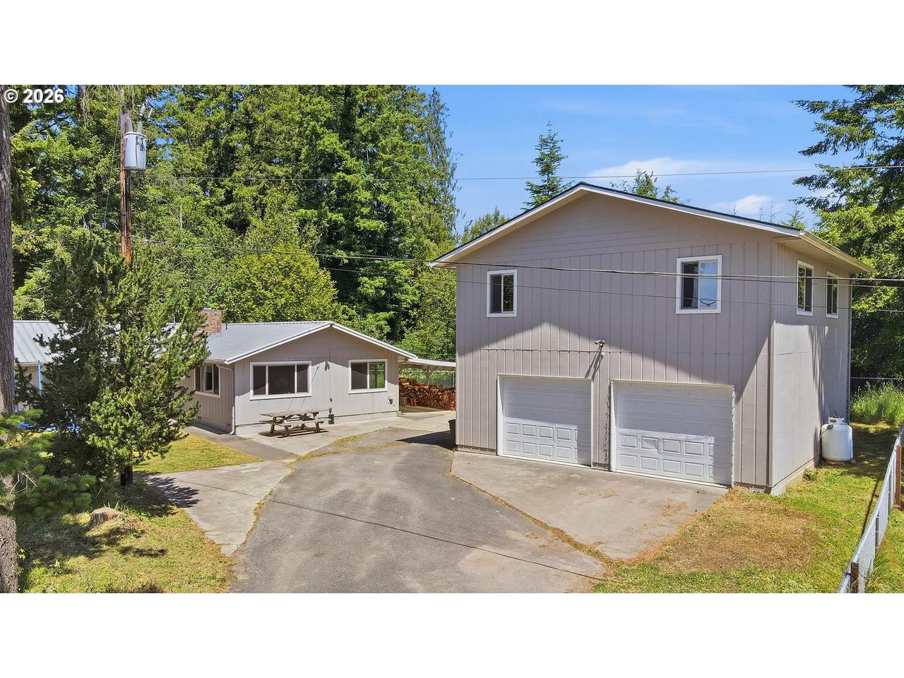 1991 Hazel St - Photo 1