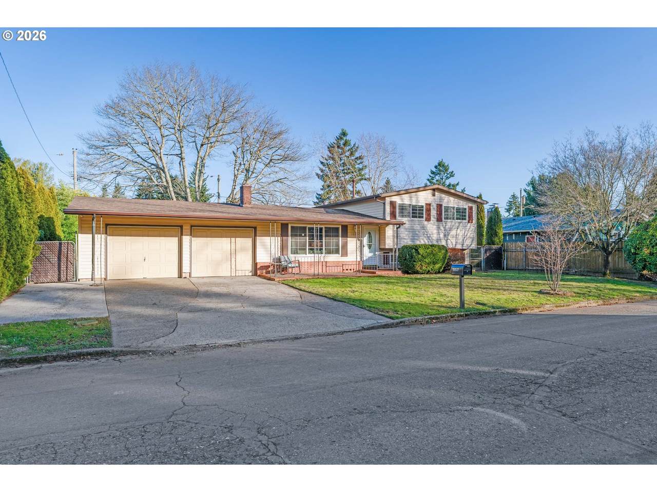 16627 Bush St - Photo 1