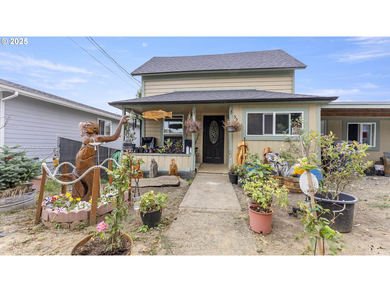 55 6TH St - Photo 1