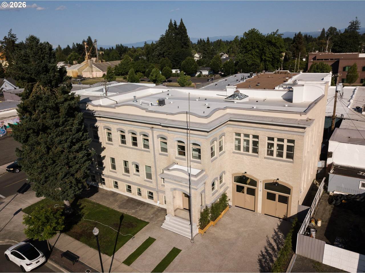 https://bt-photos.global.ssl.fastly.net/portland/1280_boomver_1_269410502-2.jpg