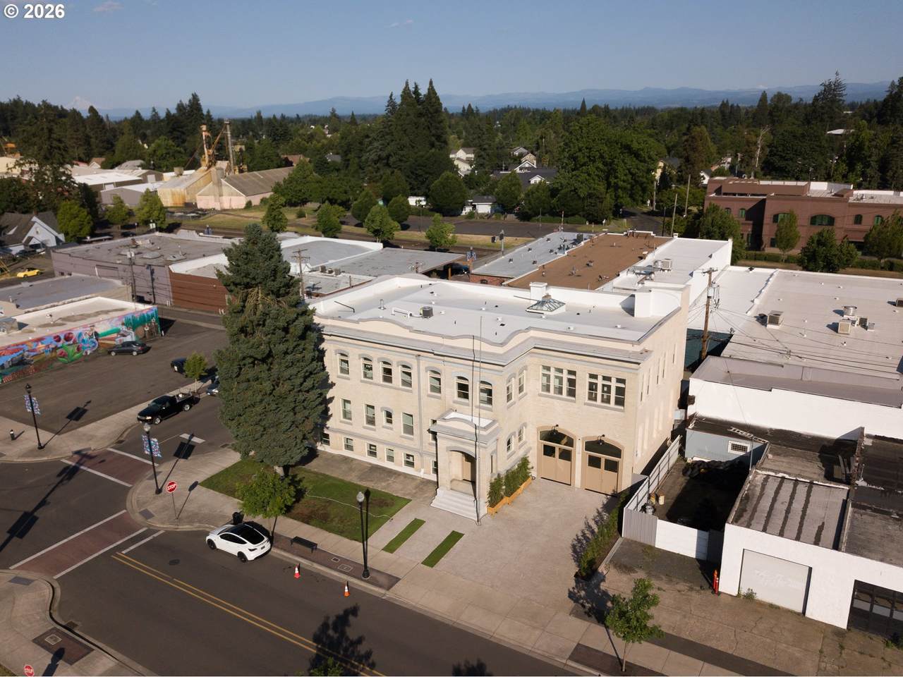 https://bt-photos.global.ssl.fastly.net/portland/1280_boomver_1_269410502-2.jpg