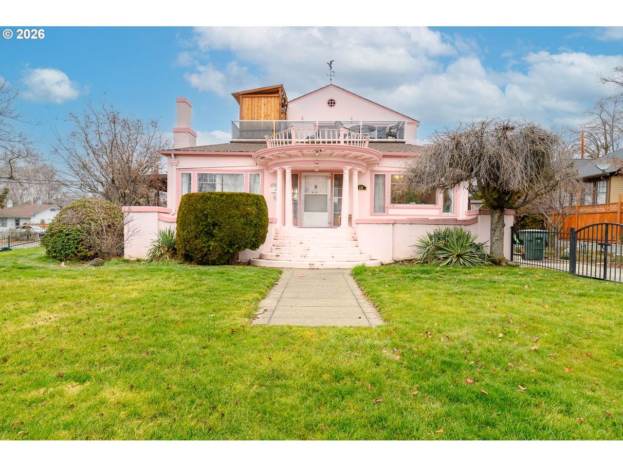 226 16th Ave - Photo 1