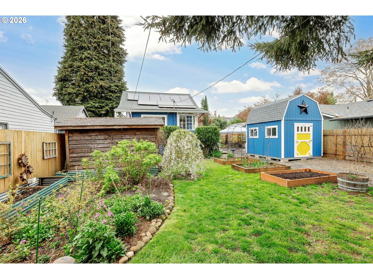 https://bt-photos.global.ssl.fastly.net/portland/1280_boomver_1_269801790-2.jpg