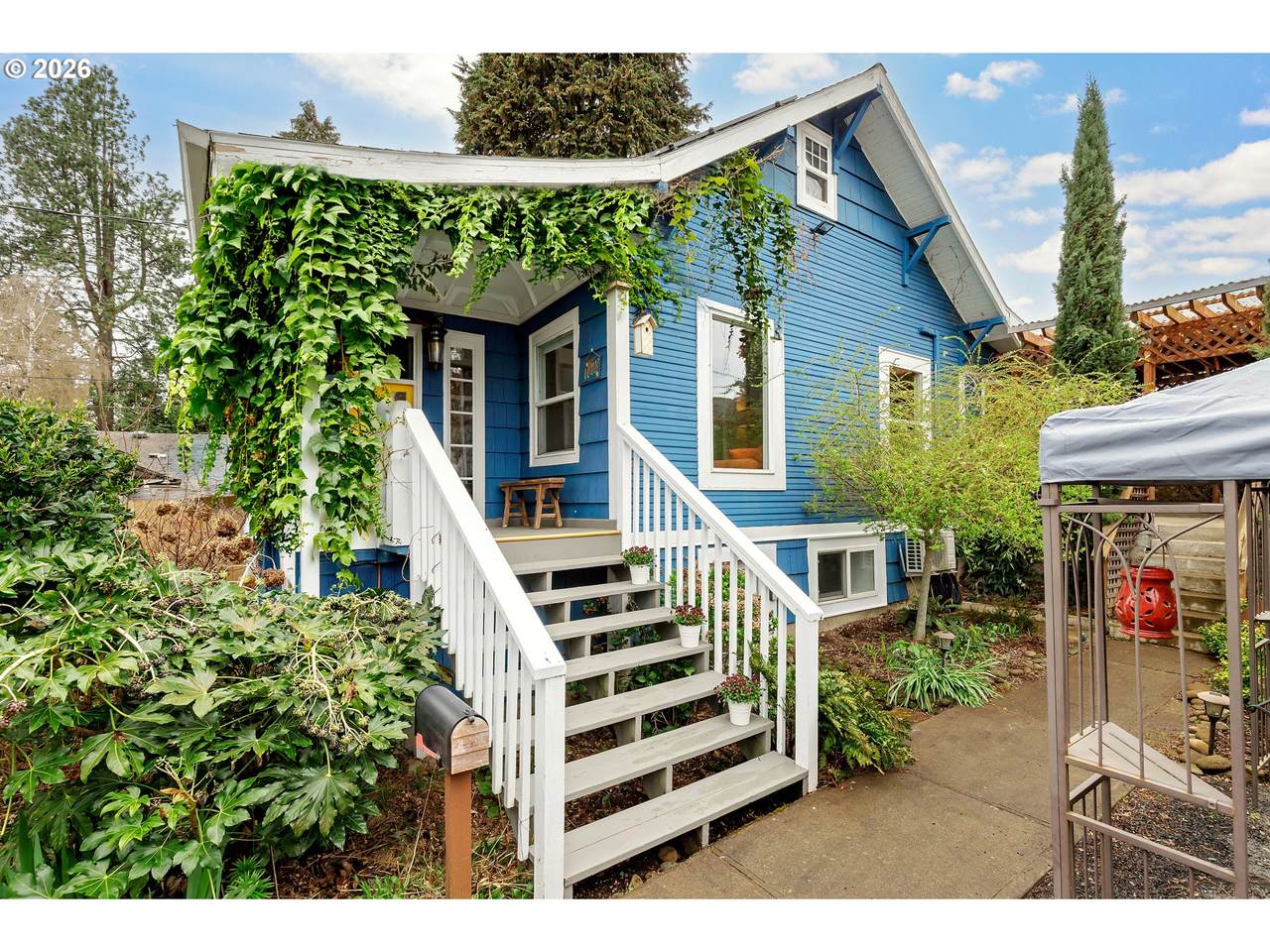 https://bt-photos.global.ssl.fastly.net/portland/1280_boomver_1_269801790-2.jpg