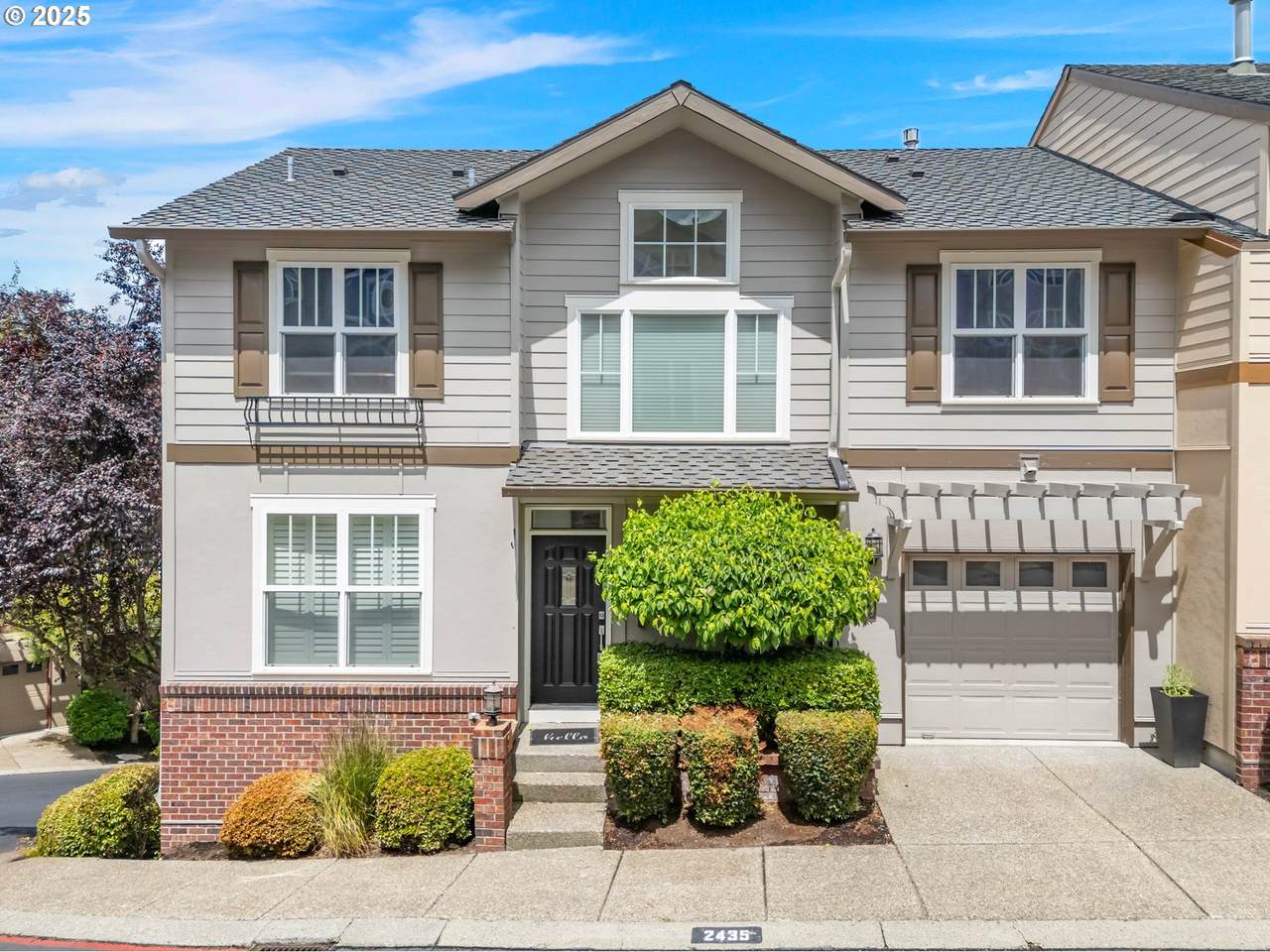 2435 Burnett St - Photo 1
