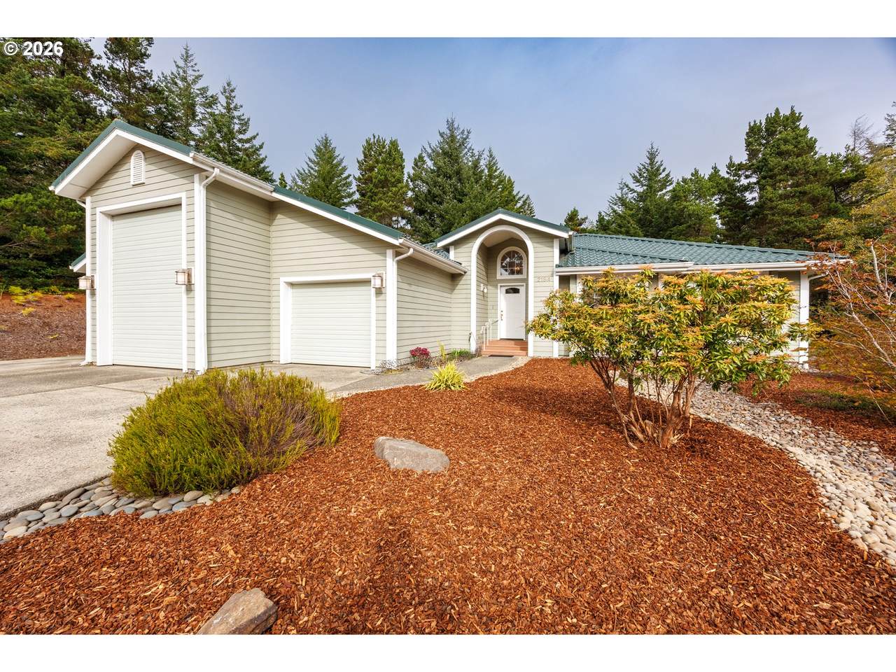 https://bt-photos.global.ssl.fastly.net/portland/1280_boomver_1_270579968-2.jpg
