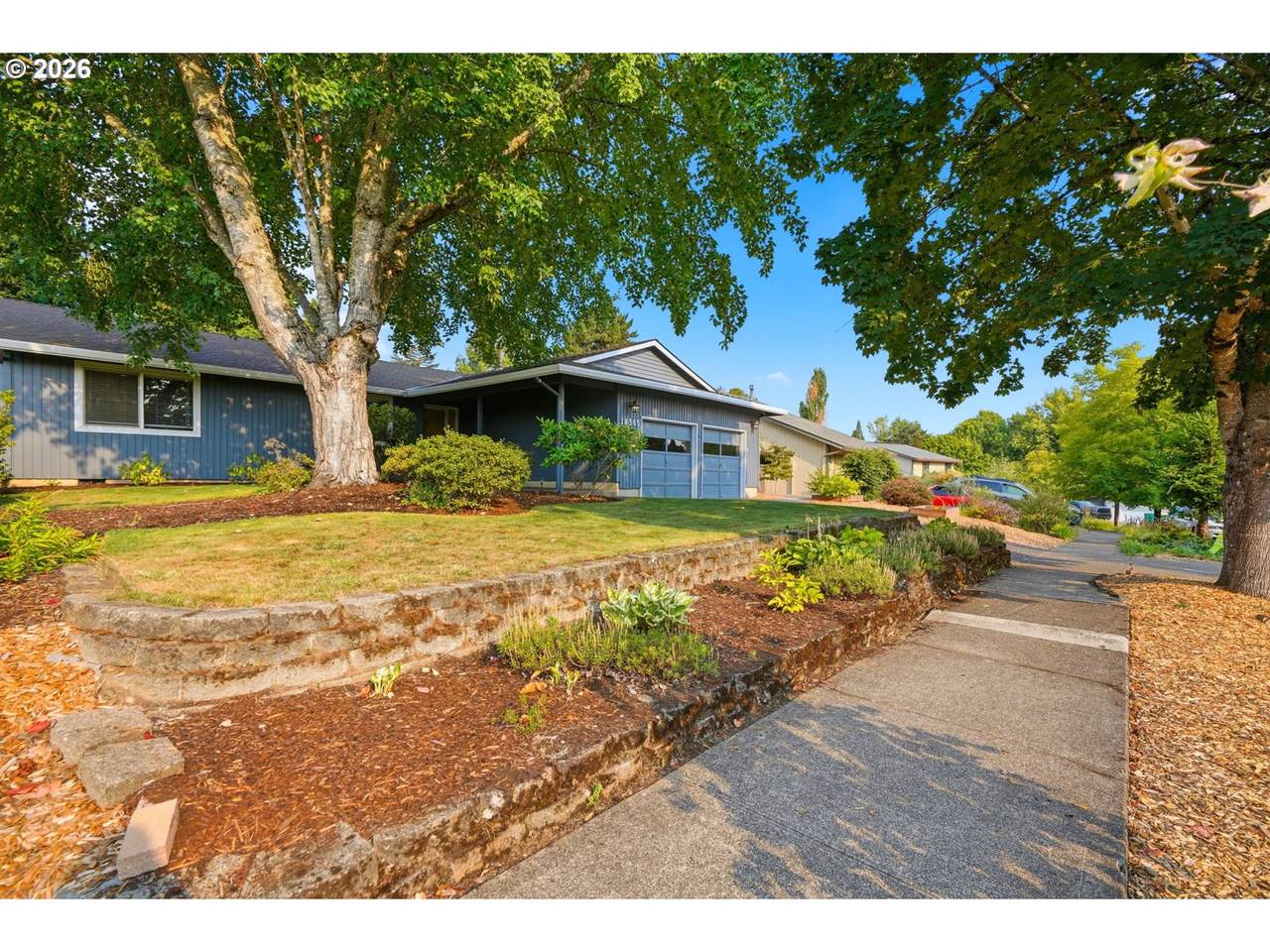 https://bt-photos.global.ssl.fastly.net/portland/1280_boomver_1_272282182-2.jpg
