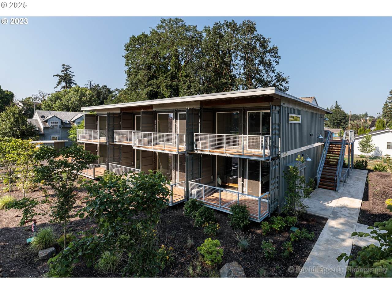 245 7TH St - Photo 1