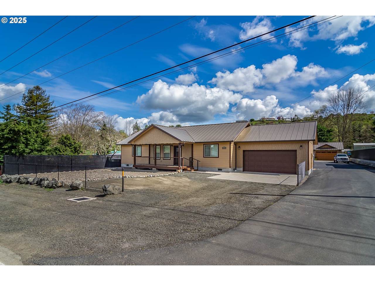 5135 Grange Rd - Photo 1