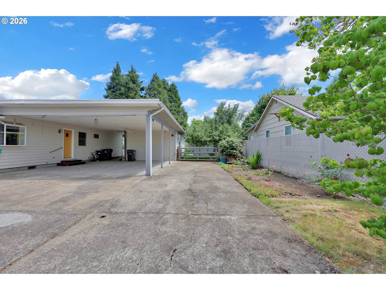 https://bt-photos.global.ssl.fastly.net/portland/1280_boomver_1_276300809-2.jpg