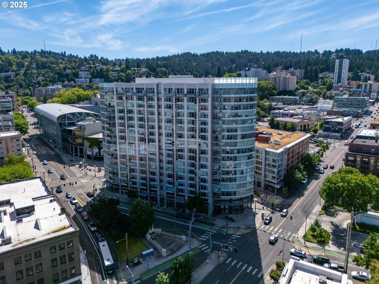 1926 Burnside St - Photo 1