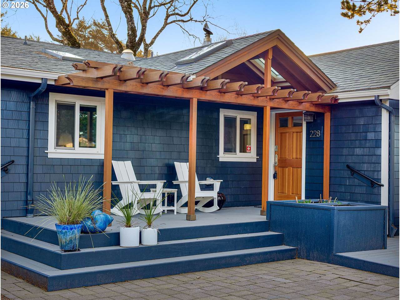 https://bt-photos.global.ssl.fastly.net/portland/1280_boomver_1_278037466-2.jpg