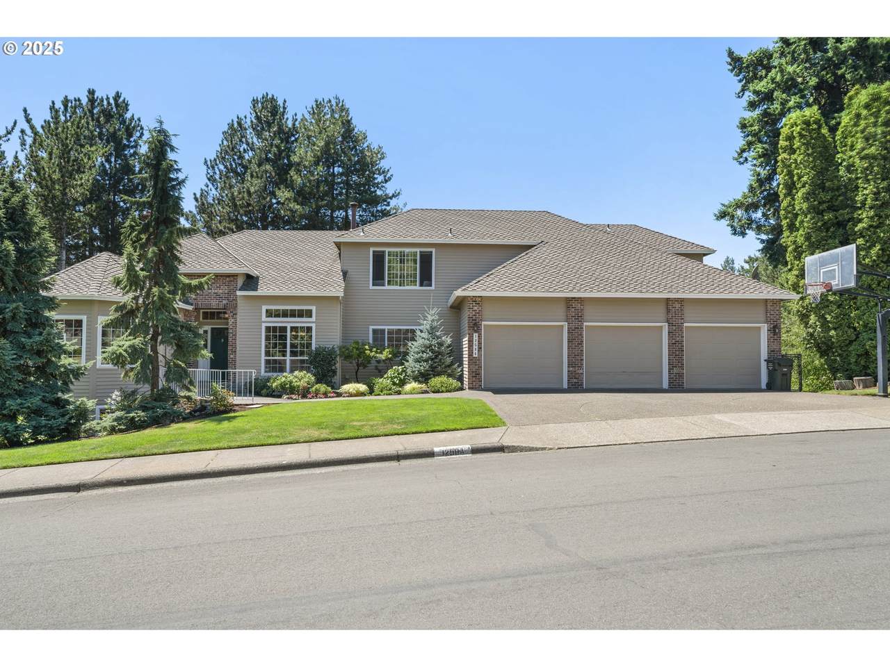 12584 Hartford St - Photo 1