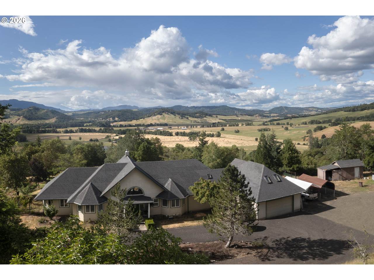 https://bt-photos.global.ssl.fastly.net/portland/1280_boomver_1_282410483-2.jpg