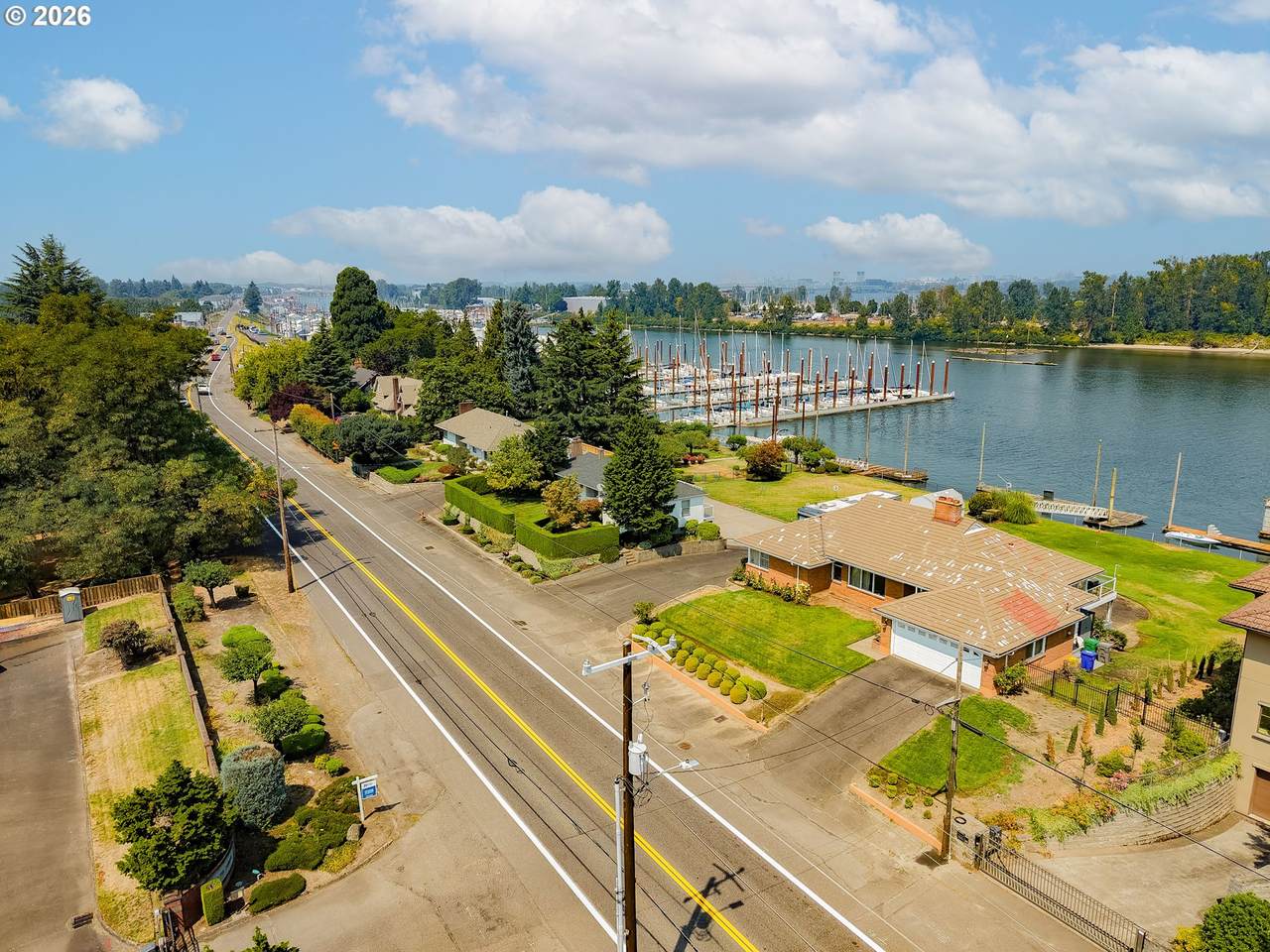 https://bt-photos.global.ssl.fastly.net/portland/1280_boomver_1_283530069-2.jpg