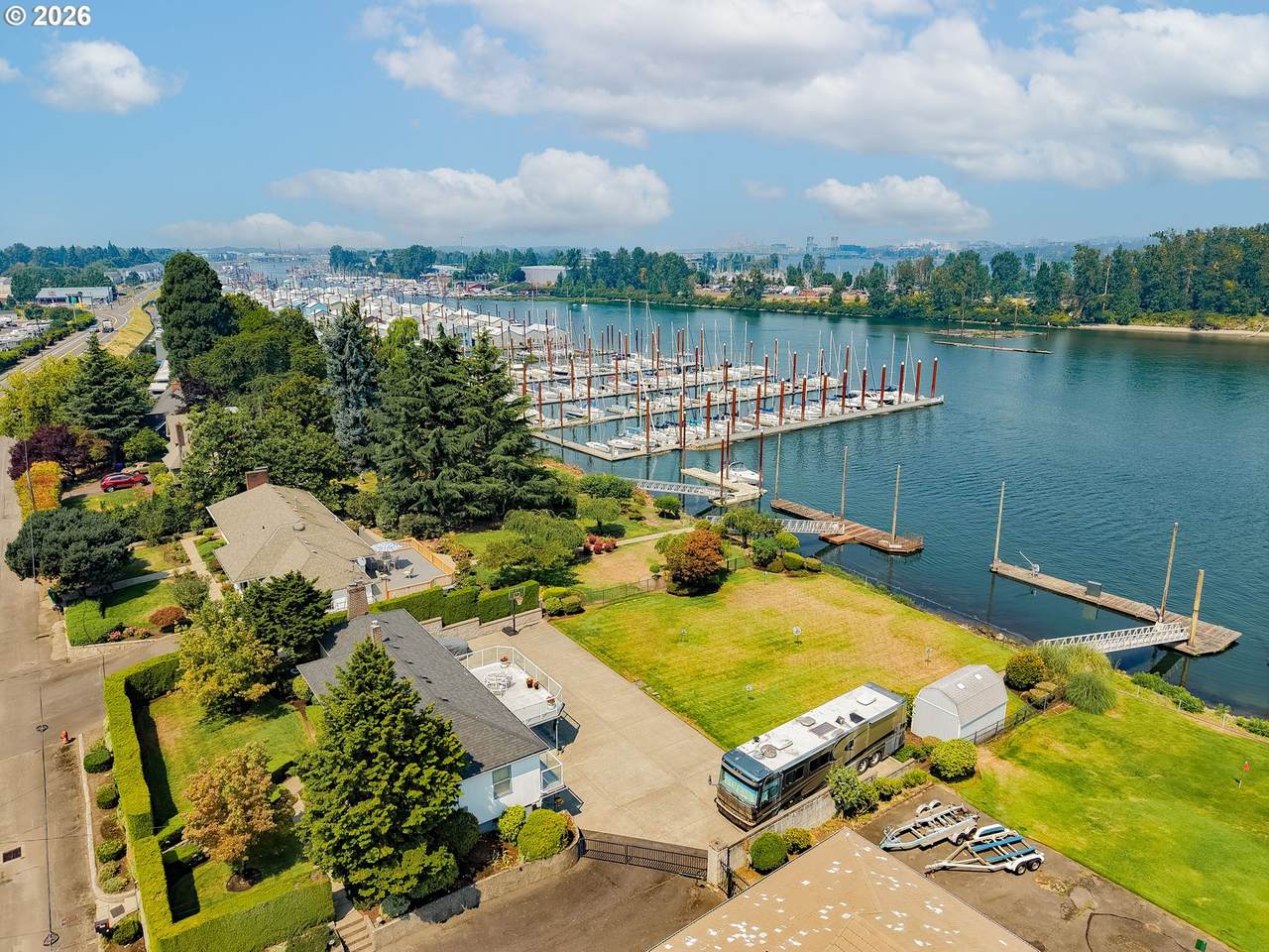 https://bt-photos.global.ssl.fastly.net/portland/1280_boomver_1_283530069-2.jpg