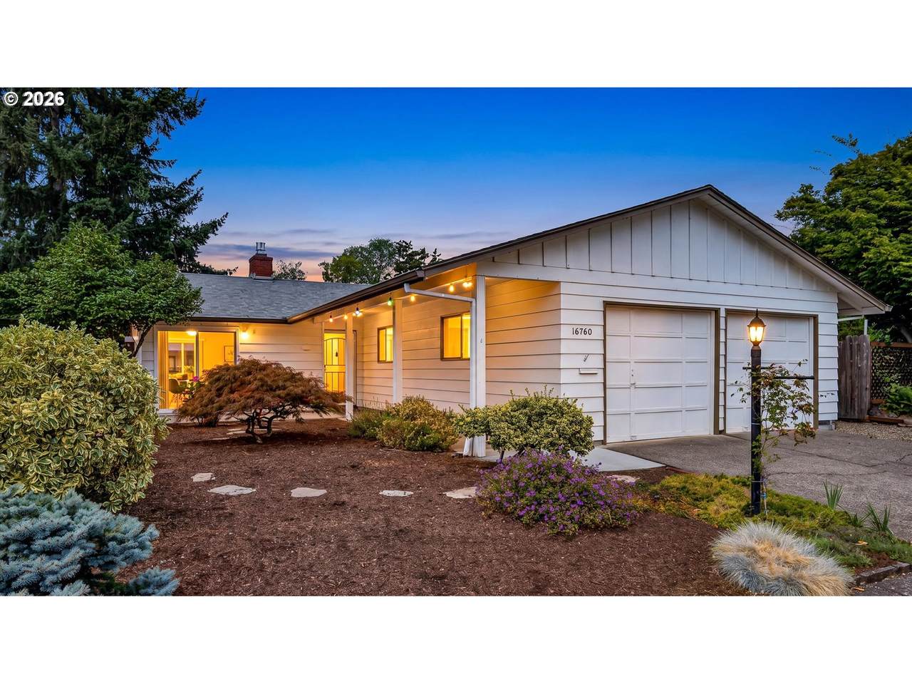 https://bt-photos.global.ssl.fastly.net/portland/1280_boomver_1_283742460-2.jpg