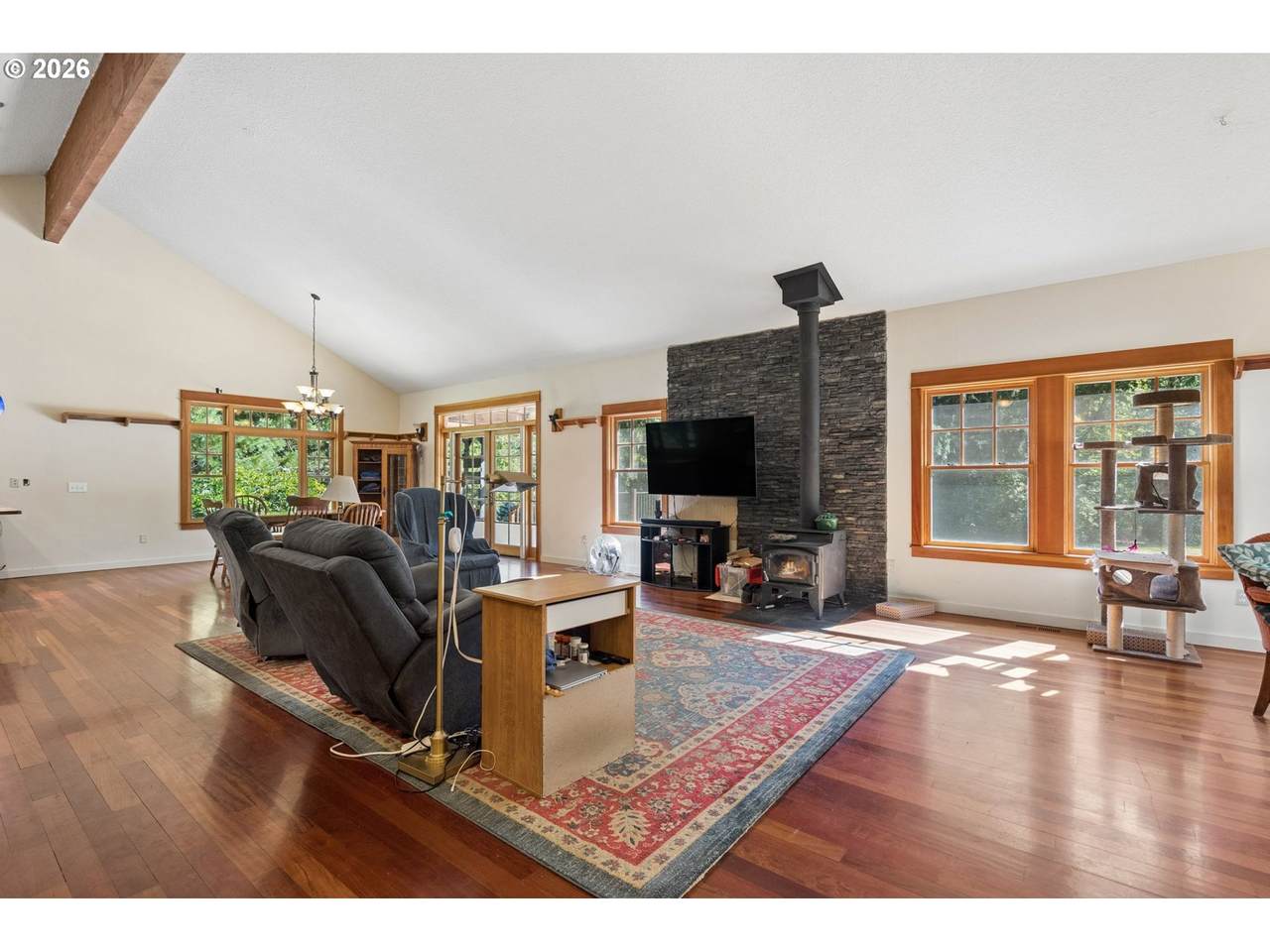 https://bt-photos.global.ssl.fastly.net/portland/1280_boomver_1_283852816-2.jpg
