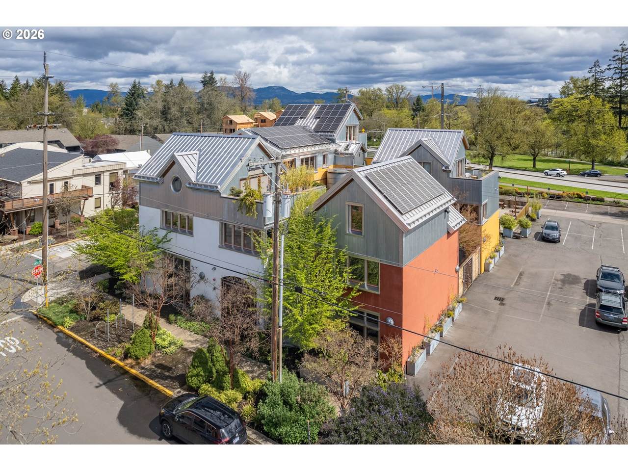 321 Mill St - Photo 1