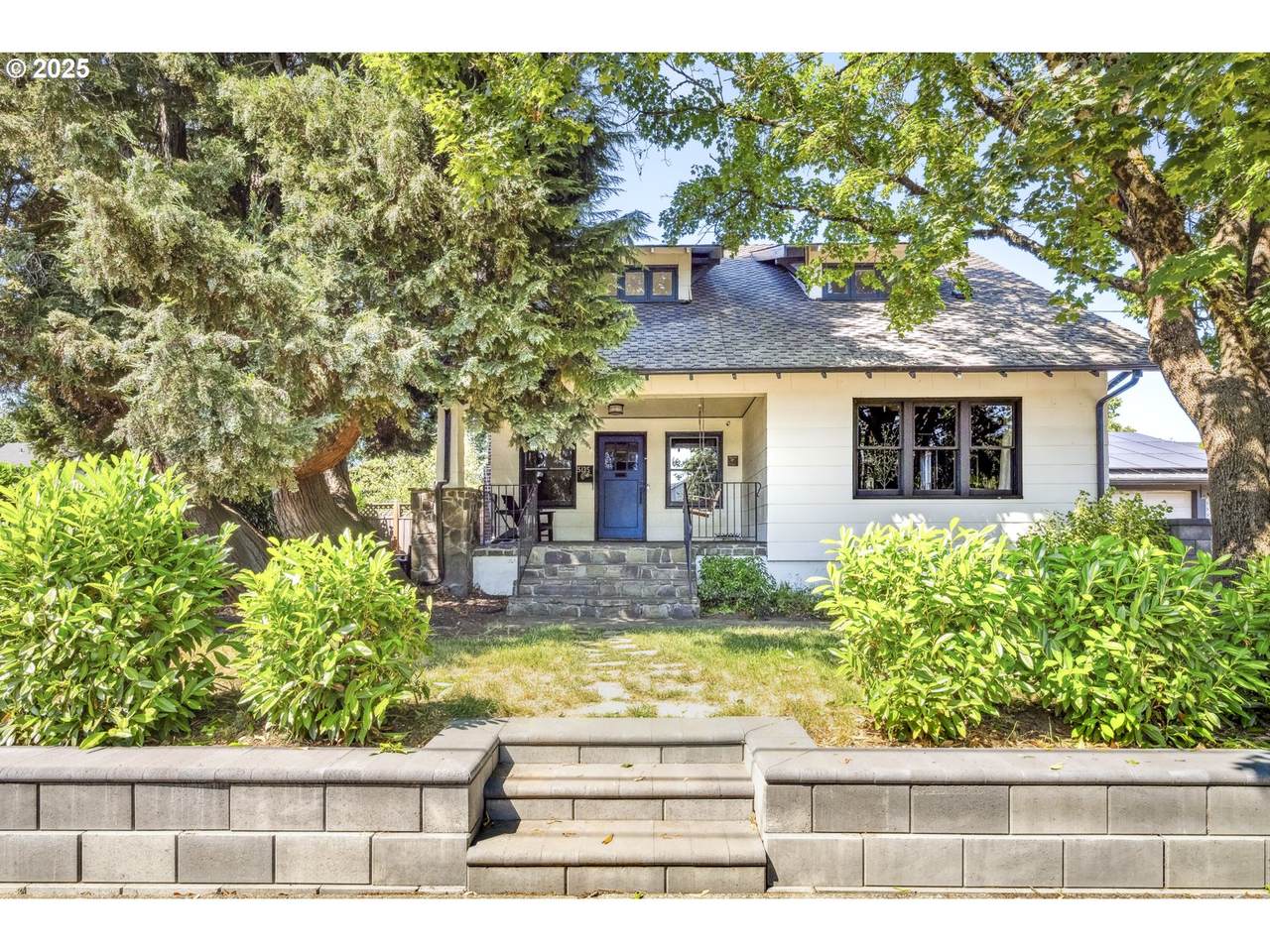 5135 Cecelia St - Photo 1
