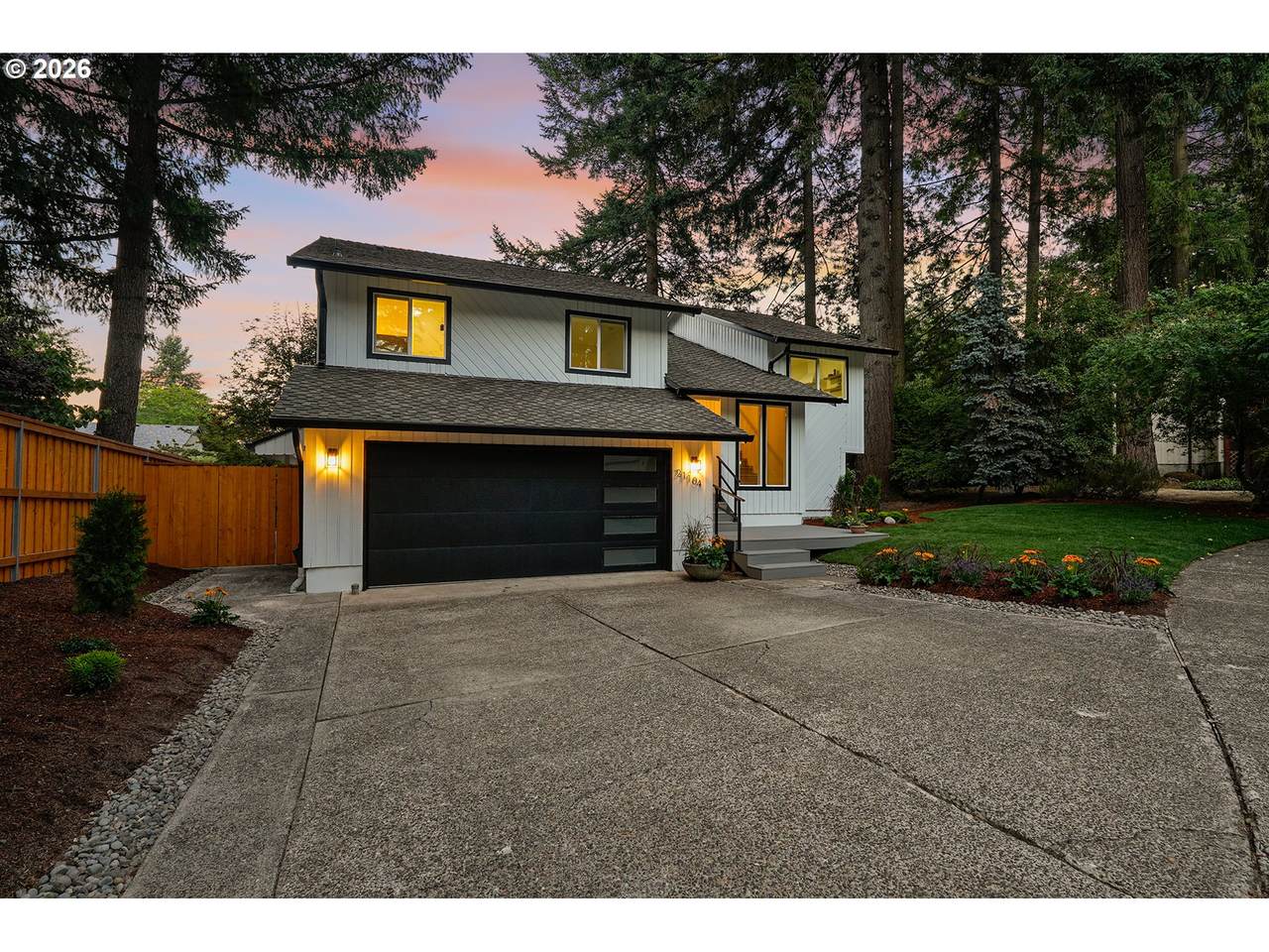 https://bt-photos.global.ssl.fastly.net/portland/1280_boomver_1_287582609-2.jpg