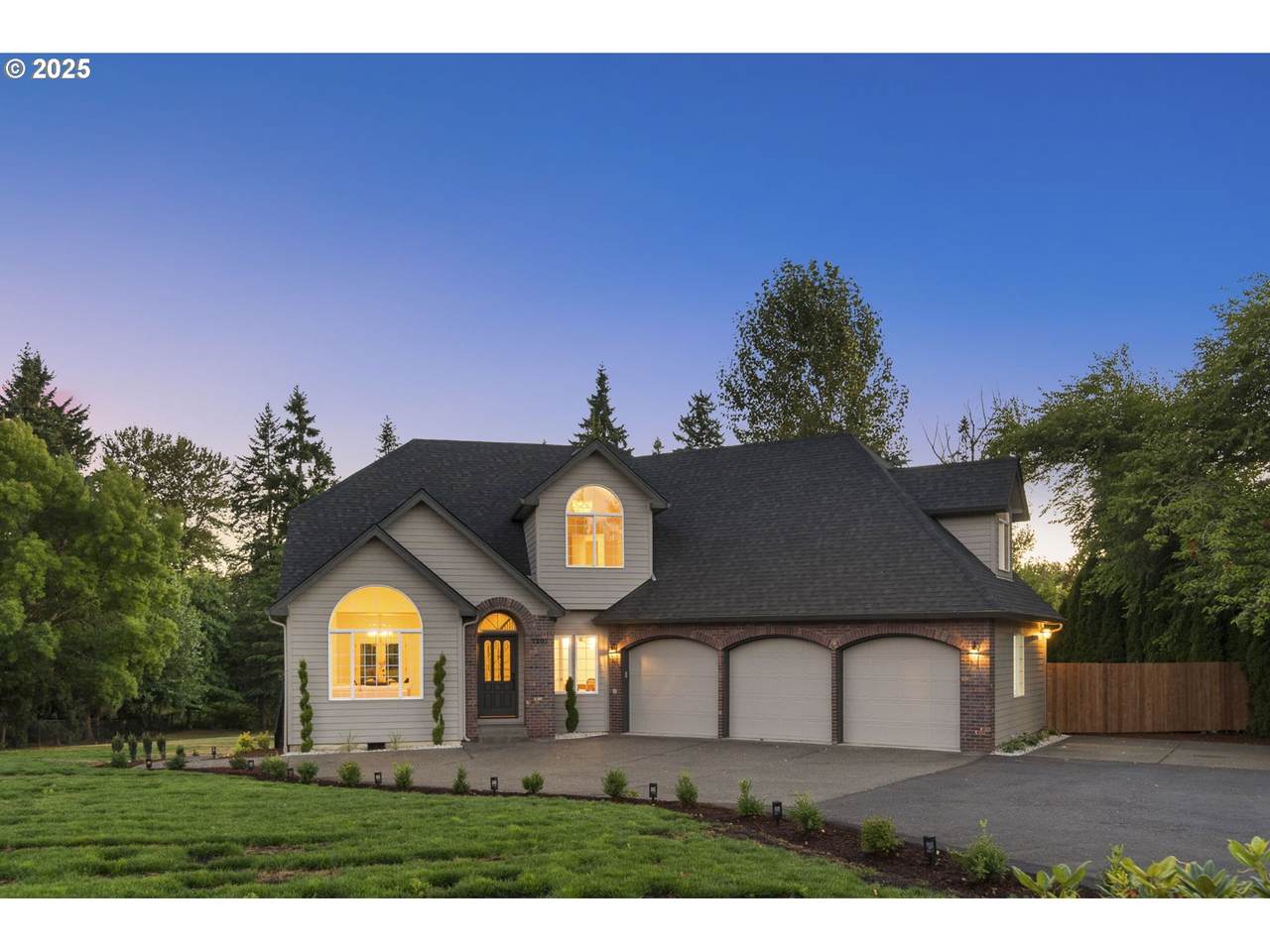 1207 Whispering Winds Cir - Photo 1