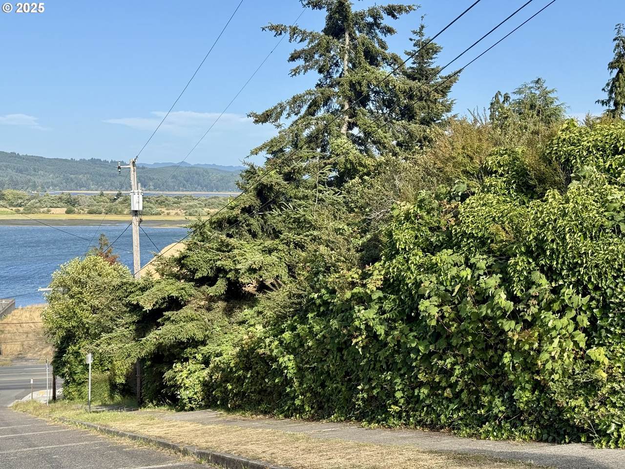https://bt-photos.global.ssl.fastly.net/portland/1280_boomver_1_288064052-2.jpg