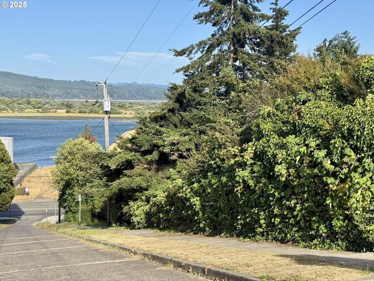 https://bt-photos.global.ssl.fastly.net/portland/1280_boomver_1_288064052-2.jpg