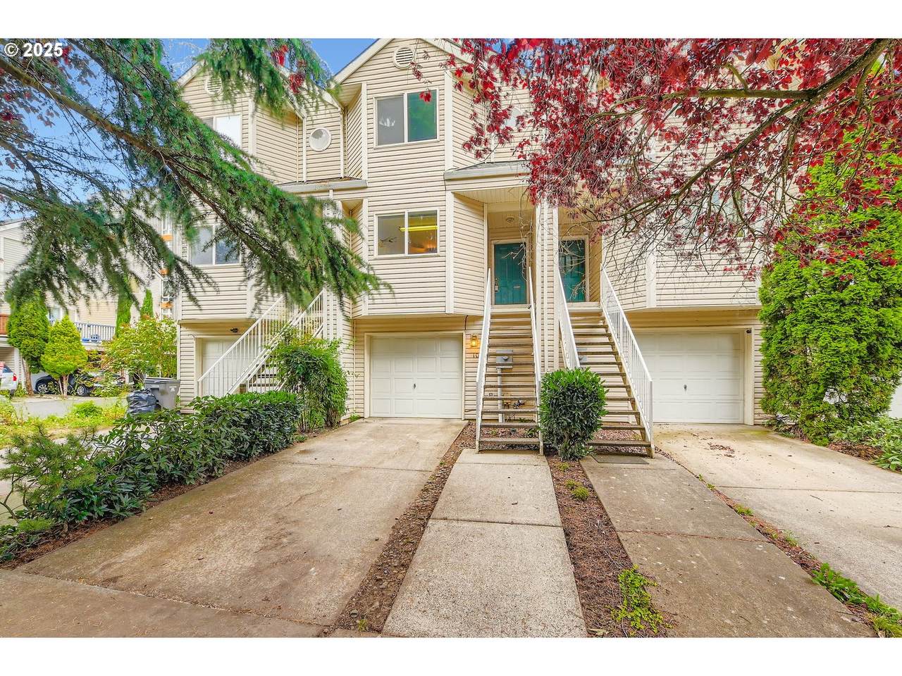 10 105TH Ave - Photo 1