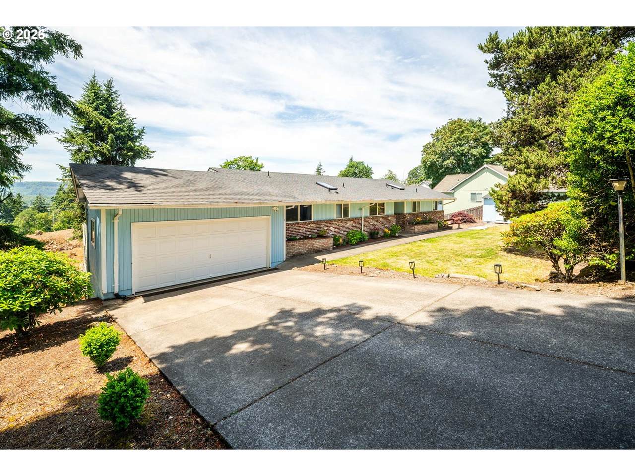 80 Summit Dr - Photo 1
