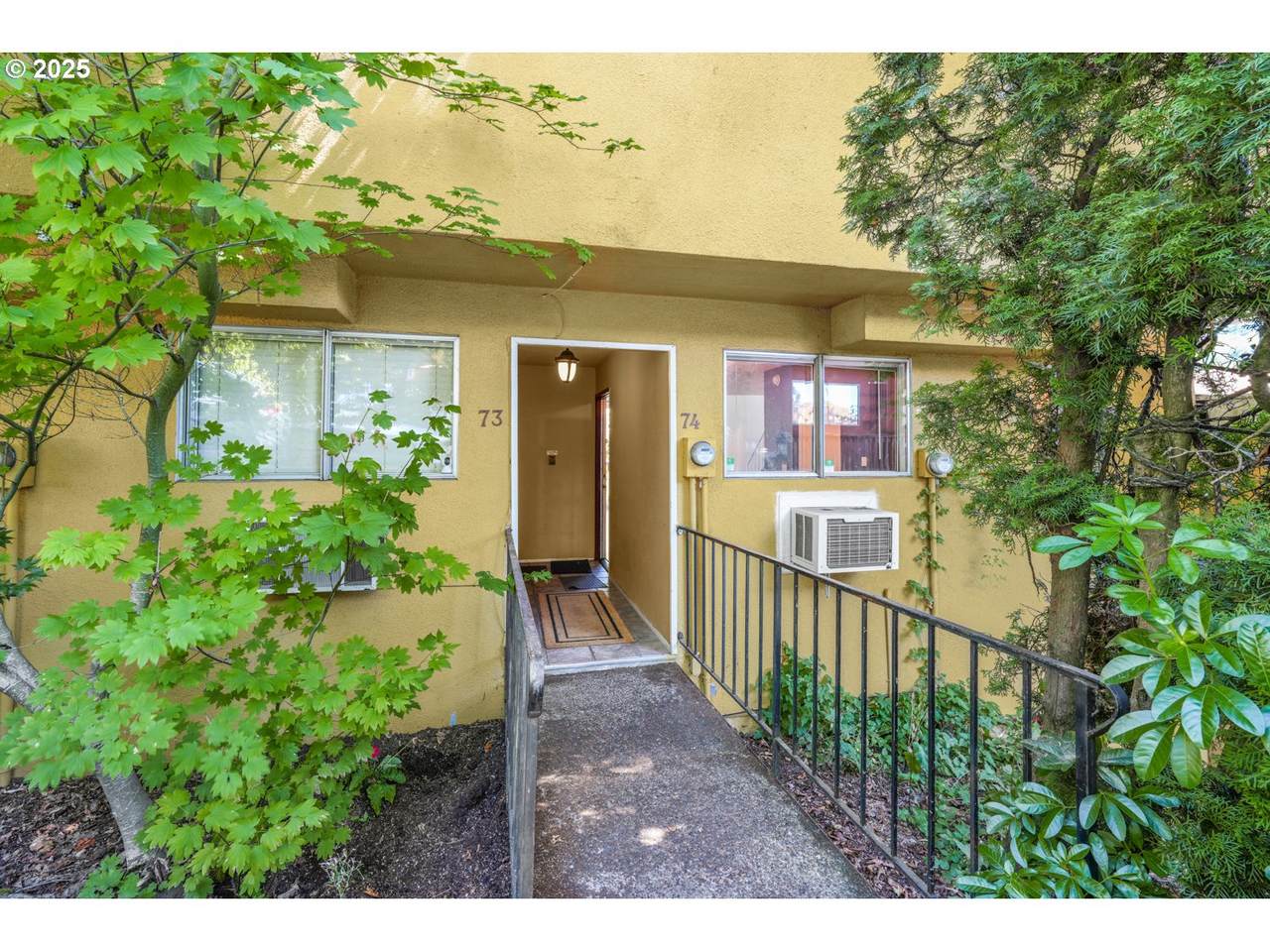 839 Broadway Dr - Photo 1