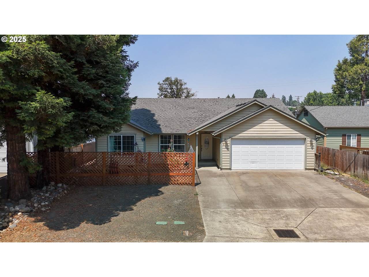 120 Edwards Ave - Photo 1