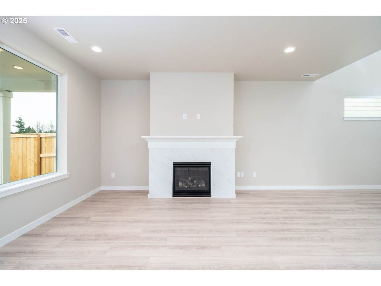 https://bt-photos.global.ssl.fastly.net/portland/1280_boomver_1_292582123-2.jpg