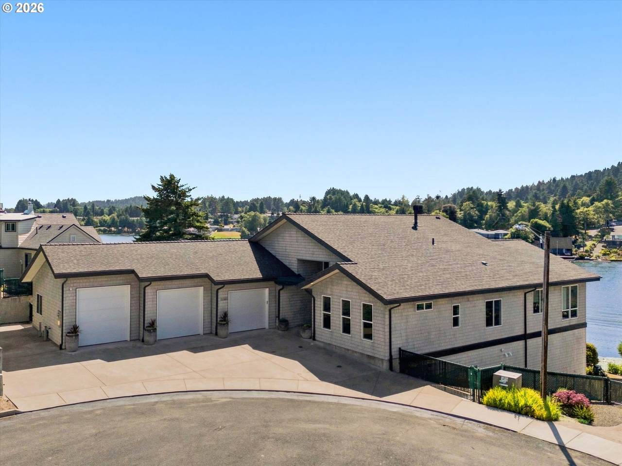 3440 40TH Ct - Photo 1