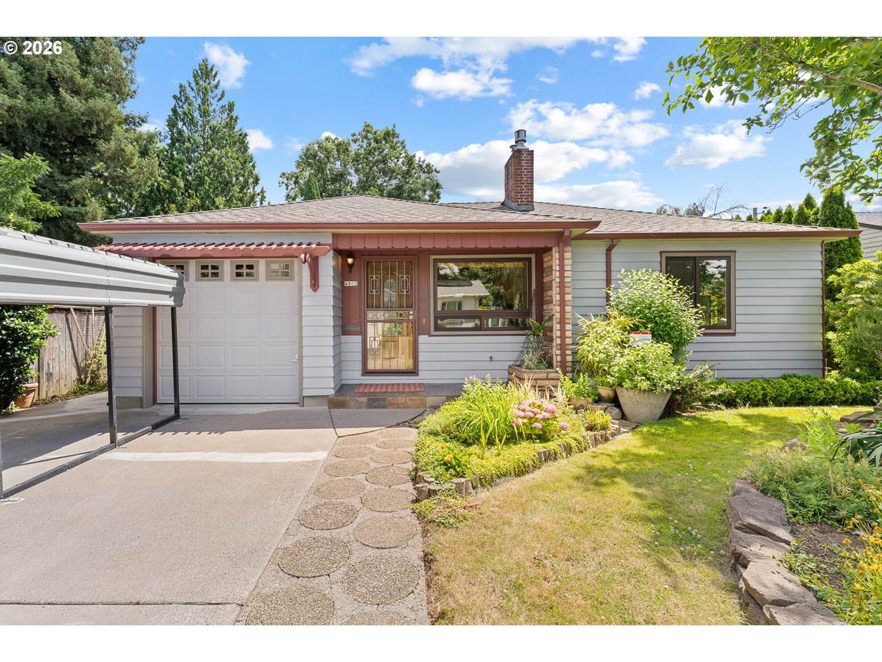 4802 51ST Ave - Photo 1