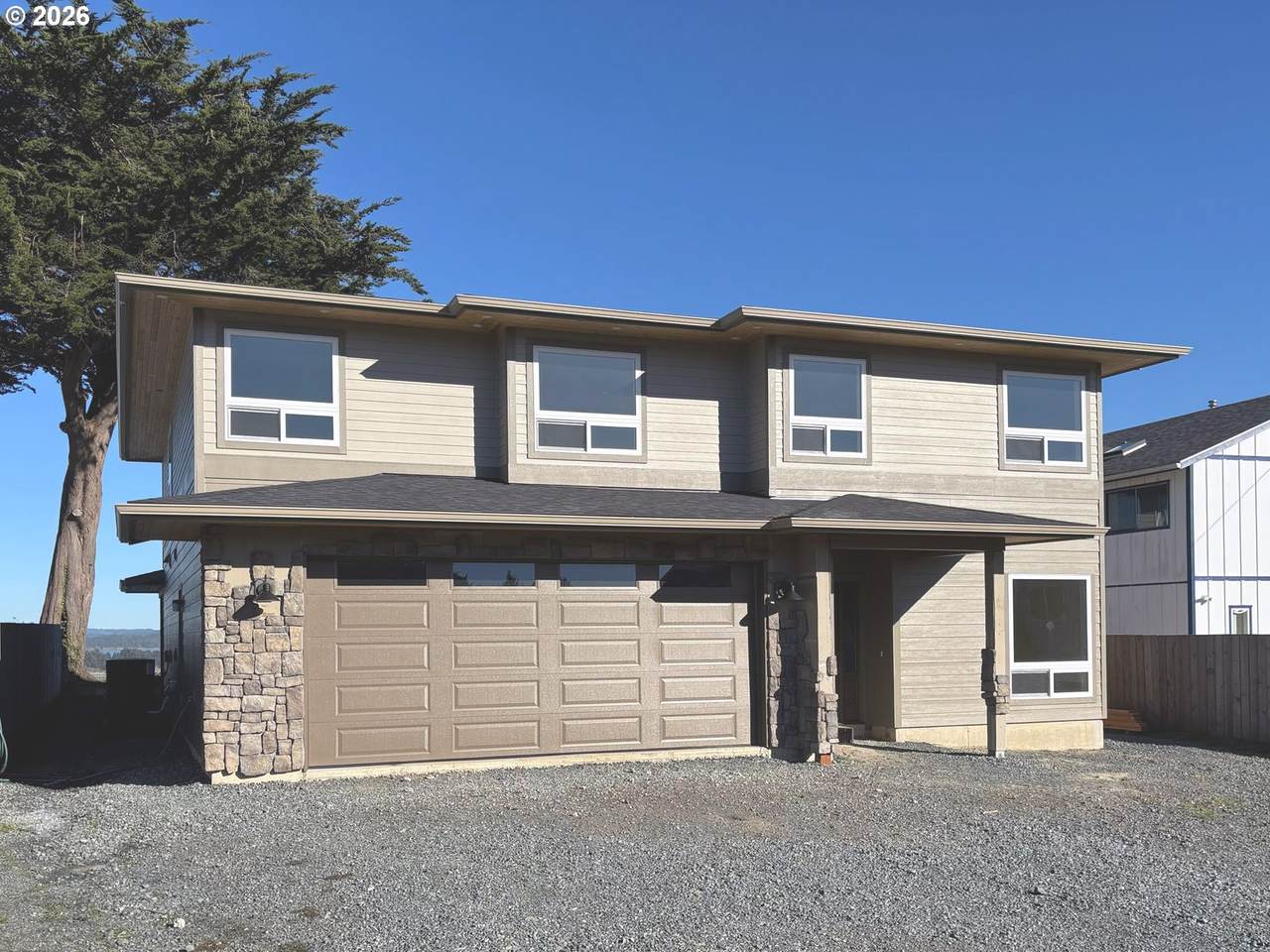 360 2ND St - Photo 1