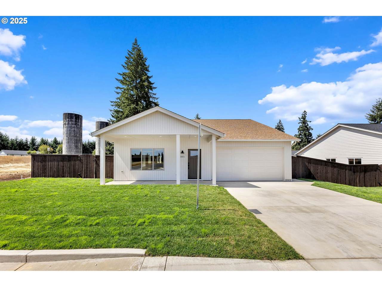 301 Cap Ave - Photo 1