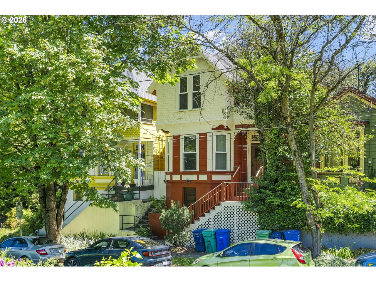 3206 Kelly Ave - Photo 1