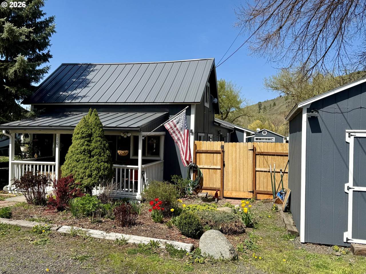 https://bt-photos.global.ssl.fastly.net/portland/1280_boomver_1_304010400-2.jpg