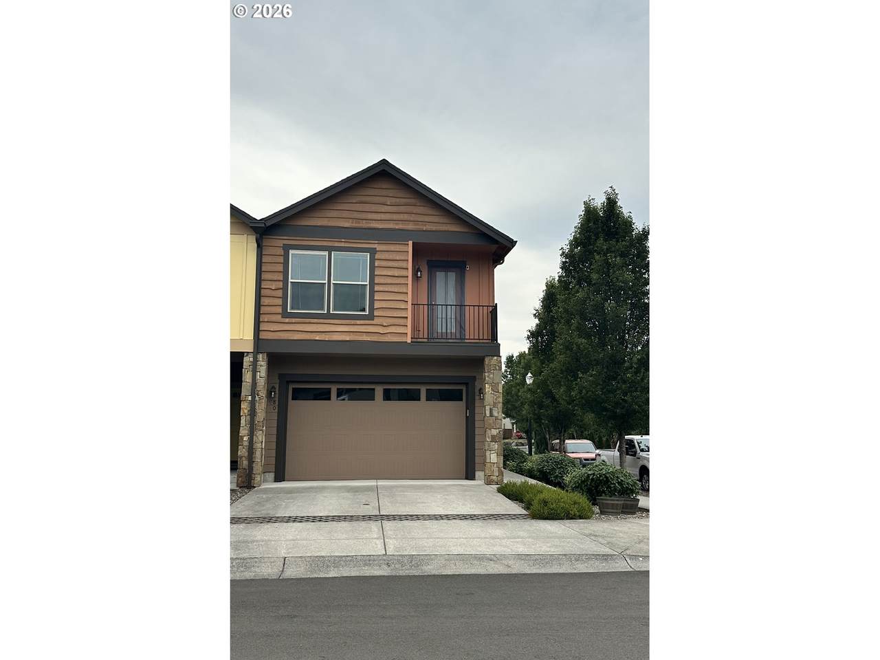 80 41ST Pl - Photo 1